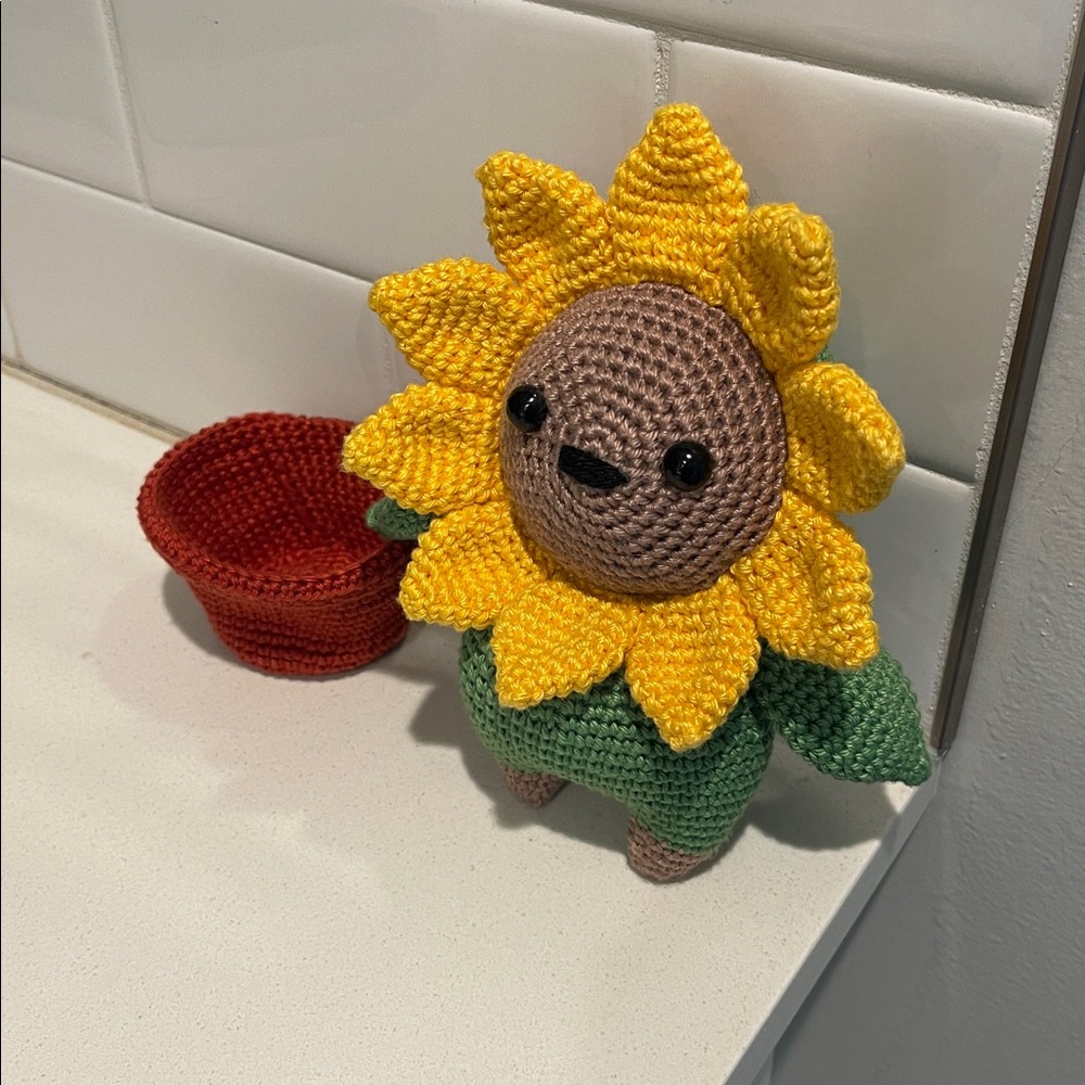Flower Child Sunflower Bear Hand Crafted Figure and Pot Amigurumi Crochet Decor - Picture 8 of 13